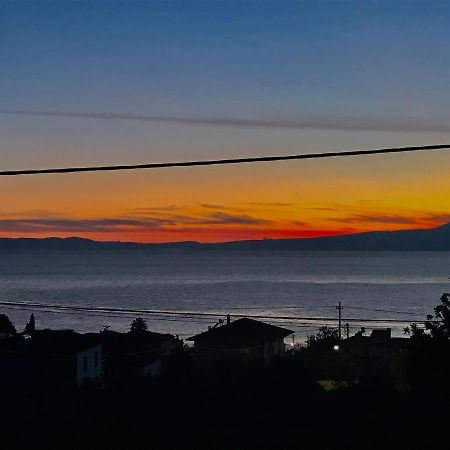 Mountain & Sea Apartment Kalamata Bagian luar foto