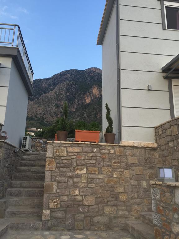 Mountain & Sea Apartment Kalamata Bagian luar foto
