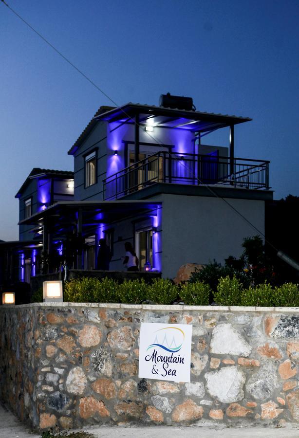 Mountain & Sea Apartment Kalamata Bagian luar foto